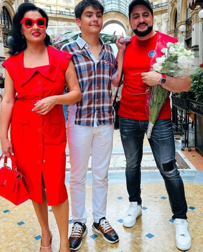 Анна Нетребко появилась с Юсифом Эйвазовым после заявления о разводе