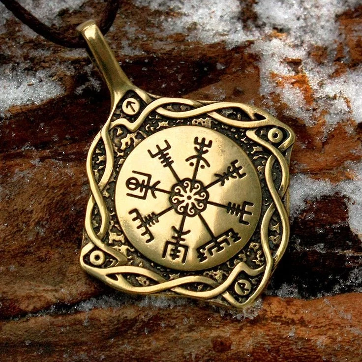 Какие 5 аксессуаров привлекают в жизнь несчастья, потому их лучше не носить