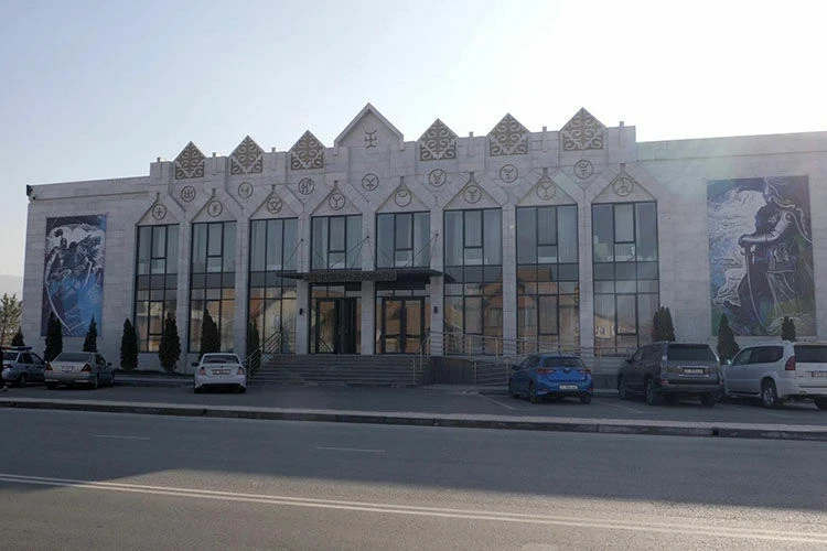 Минкультуры создало комиссию для расследования ситуации в театре «Манас»