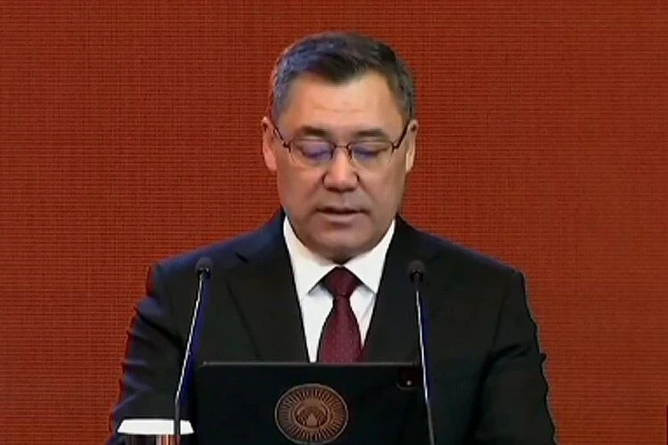 Президент: Те, кто крадет у государства или дает взятку, сядут в тюрьму