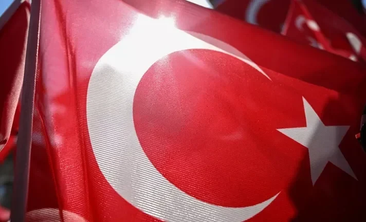 В Стамбуле задержали более ста подозреваемых в подготовке терактов