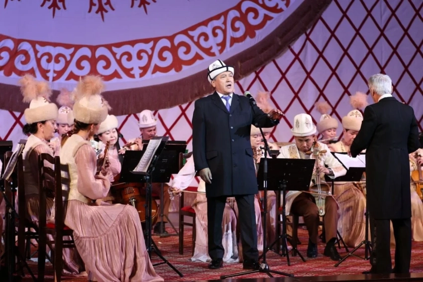 В Бишкеке отметили 225-летие Алымбека Датки и 110-летие академика Мусы Адышева