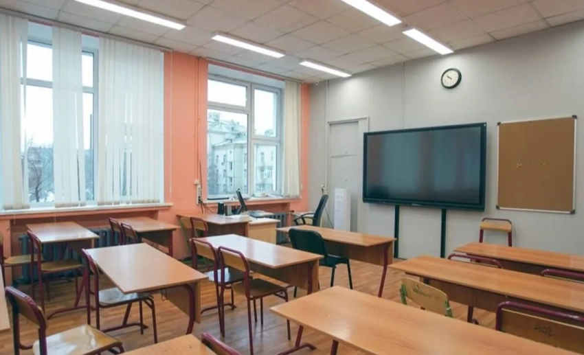 В Кыргызстане закрылось 403 детсада и 526 школ переведены на онлайн-обучение