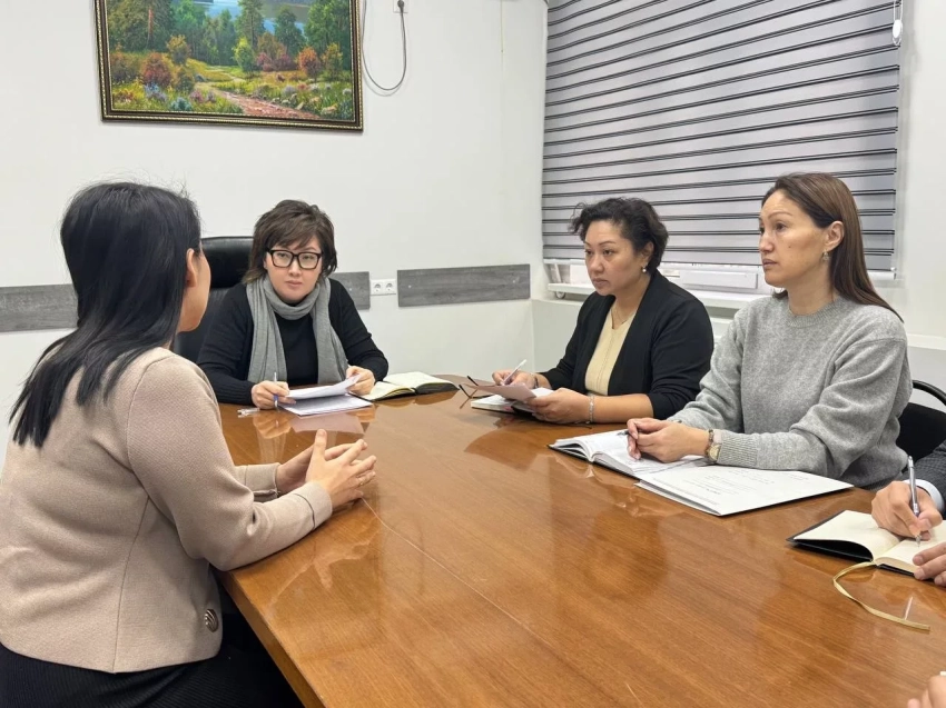 Женщина попросила Омбудсмена Кыргызстана помочь наказать гражданского мужа за многоженство