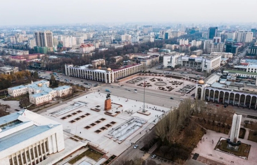 Садыр Жапаров отменил ряд решений по административно-территориальной реформе