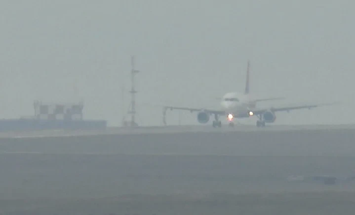 В аэропорту «Манас» задержали три рейса из-за густого тумана