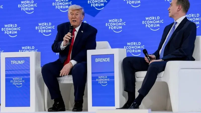 Трамп хочет «немедленных переговоров» о приобретении Гренландии, но настаивает на том, что «не будет применять силу»