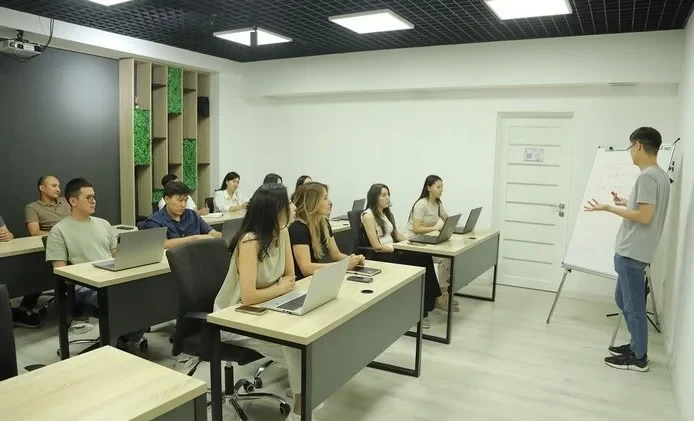 Депутат поинтересовался, как проходит обучение IT-специалистов в регионах