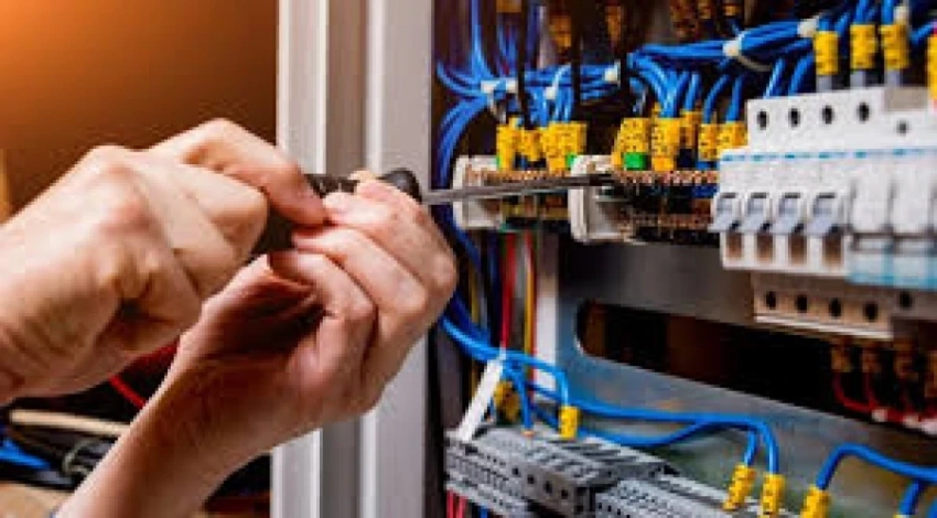 На новогодних праздниках энергетики будут работать в штатном режиме