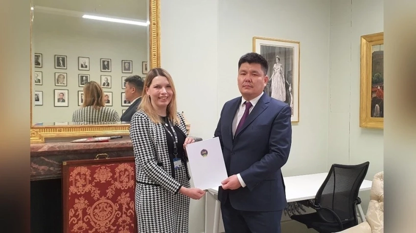 Посол Монголии совершил рабочий визит в Эдинбург