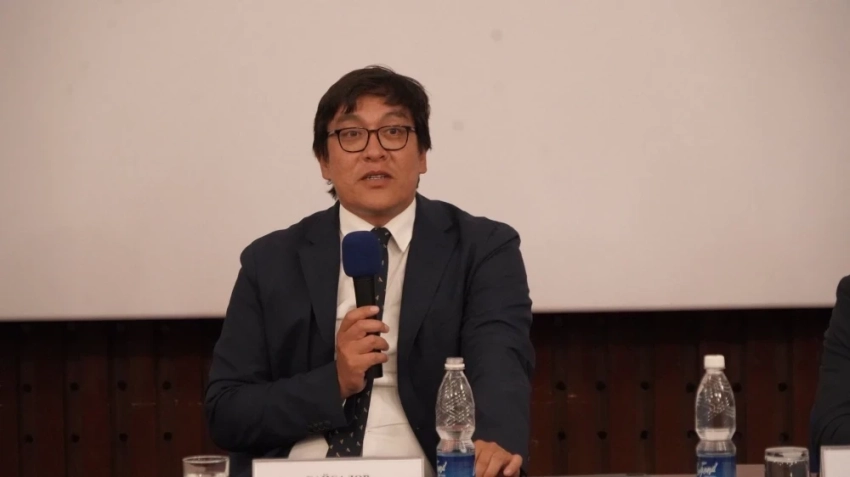 Зампред кабмина КР Эдиль Байсалов отреагировал на ужесточение визовых прави