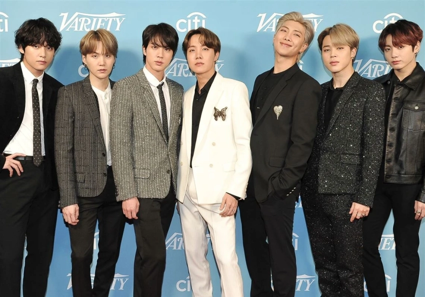 Фанаты k-pop ликуют: участники BTS возвращаются на сцену после долгого перерыва
