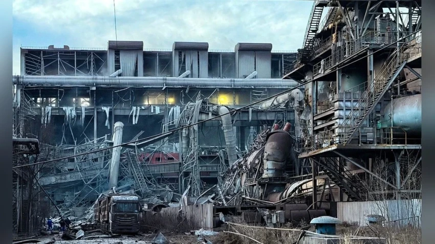 В результате взрыва на заводе во Внутренней Монголии Китая погибли 2 человек