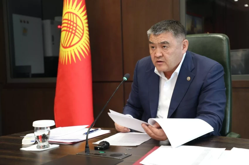 Камчыбек Ташиев потребовал проверить ломбарды, уровень их процентных ставок и условия предоставления займов