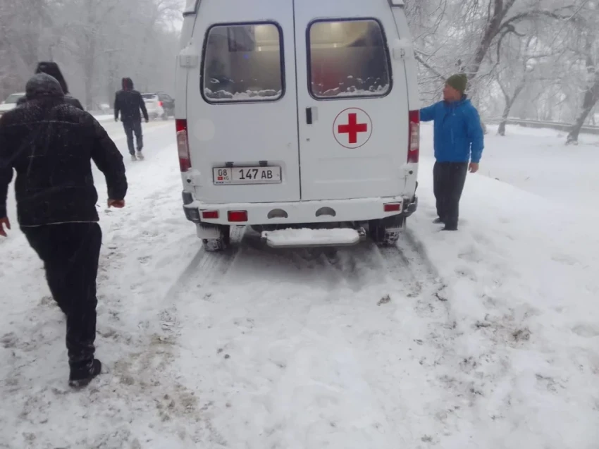 На трассе Бишкек - Нарын - Торугарт произошло смертельное ДТП