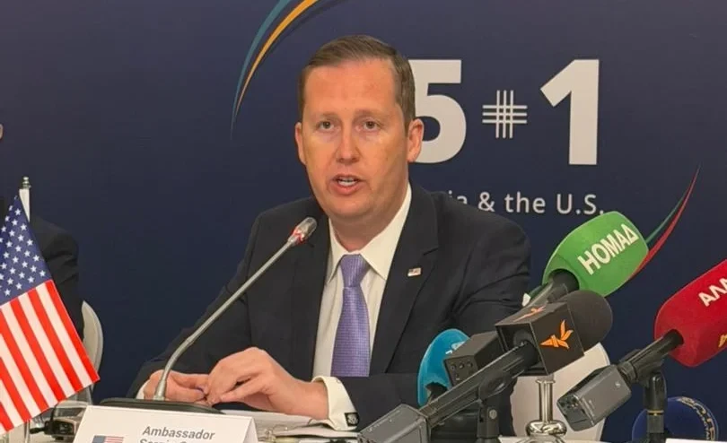 Спецпосланник США прокомментировал ужесточение виз для граждан Кыргызстана