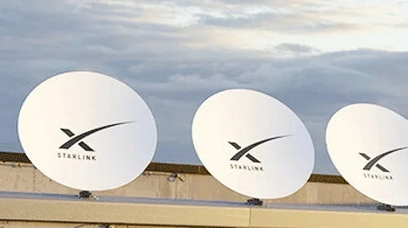 США тайно ввезли в Иран тысячи терминалов Starlink