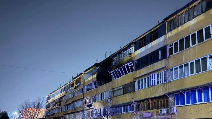 В Узбекистане при взрыве в многоквартирном доме погиб человек, трое пострадали