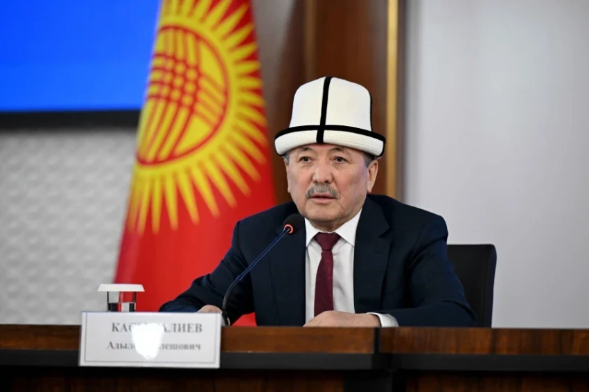 Адылбек Касымалиев оценил работу Ошской области за 2025 год на троечку