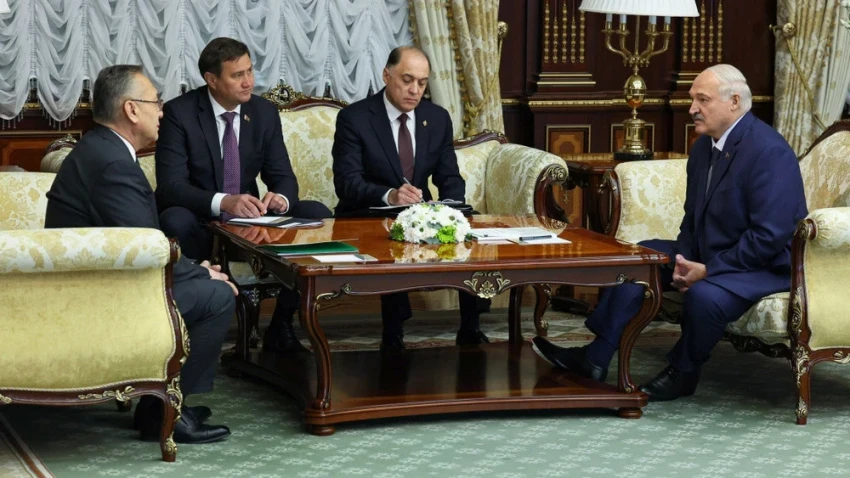 Генсекретарь ОДКБ Масадыков обсудил с Лукашенко вопросы безопасности и планы учений